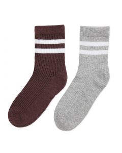 זוג גרביים בשני צבעים